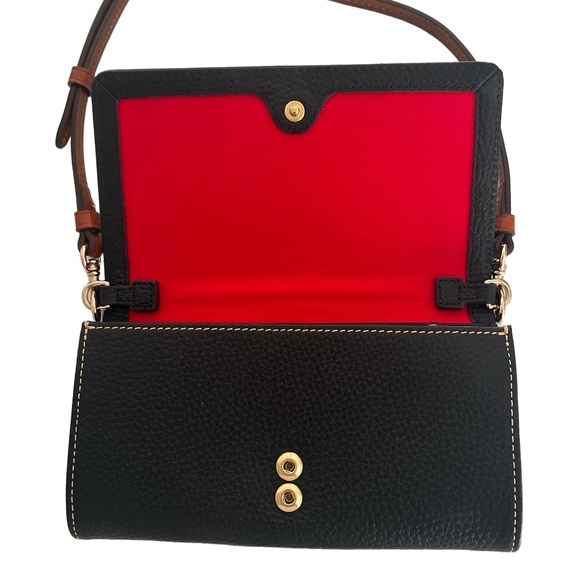 NWOT Dooney & Bourke Wexford Leather Daphne Crossbody Wallet in Black
Perfect! - Picture 6 of 10